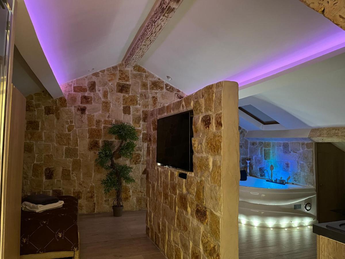 Love Room Jacuzzi Croisette Cannes Ngoại thất bức ảnh