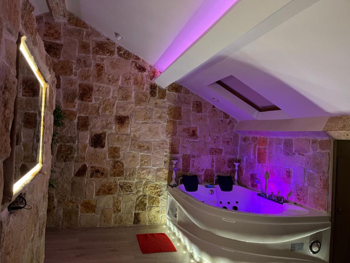 Love Room Jacuzzi Croisette Cannes Ngoại thất bức ảnh