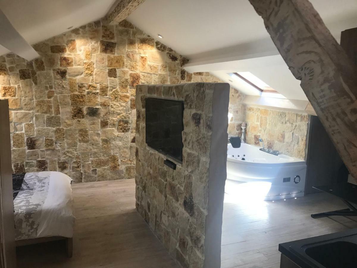Love Room Jacuzzi Croisette Cannes Ngoại thất bức ảnh