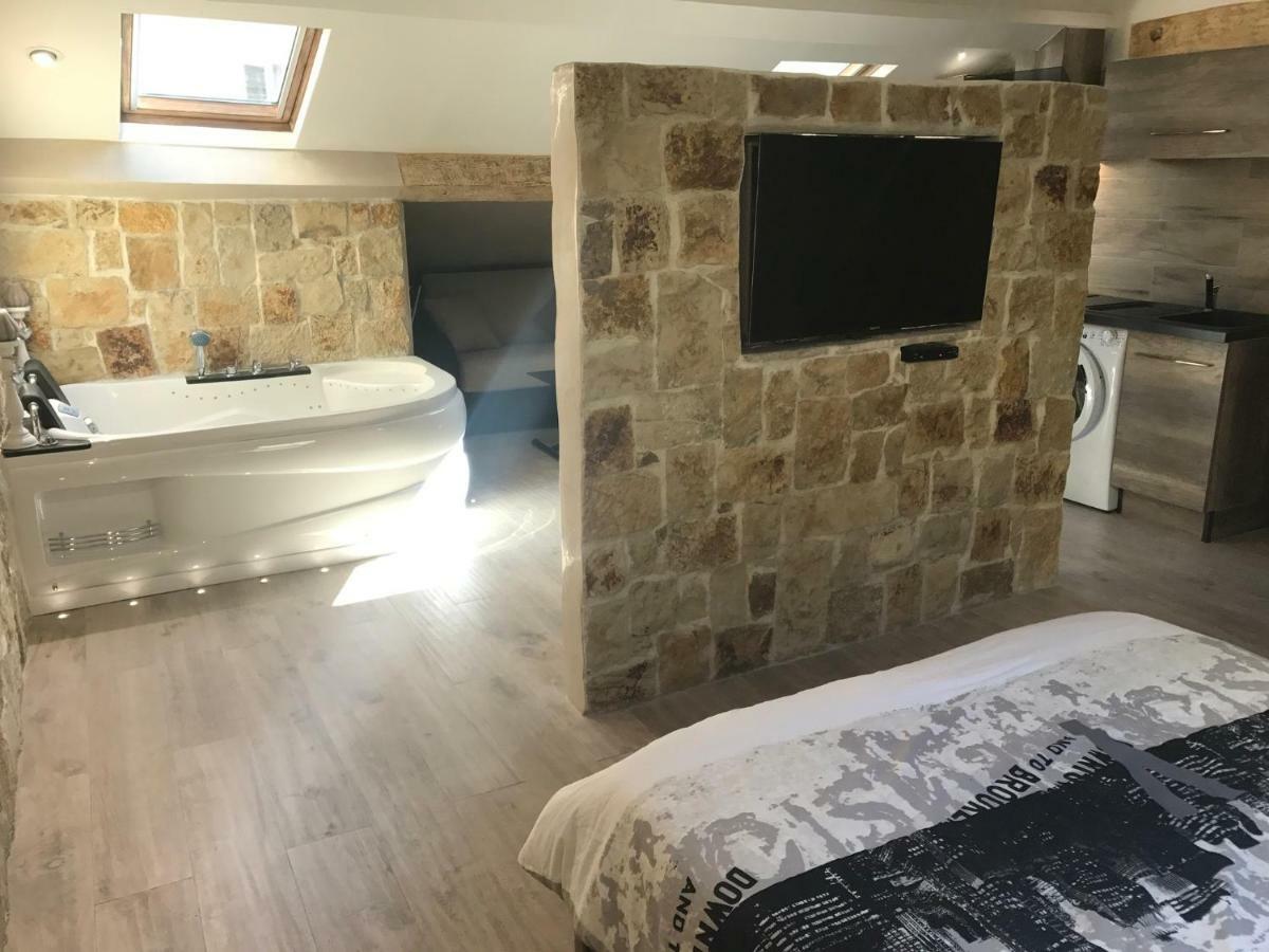 Love Room Jacuzzi Croisette Cannes Ngoại thất bức ảnh